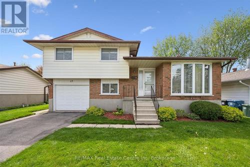 17 GLENDA COURT  Guelph (Willow West/Sugarbush/West Acres), ON N1H 6V6