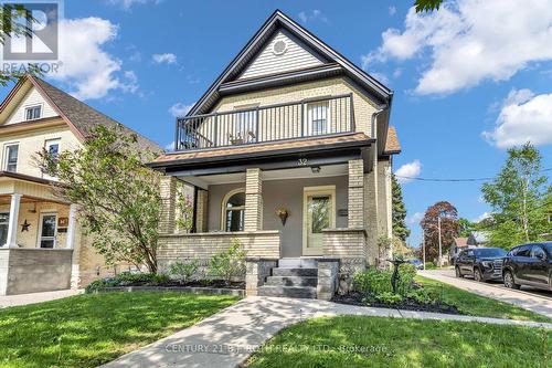 32 Samuel Street, Kitchener, ON - Outdoor