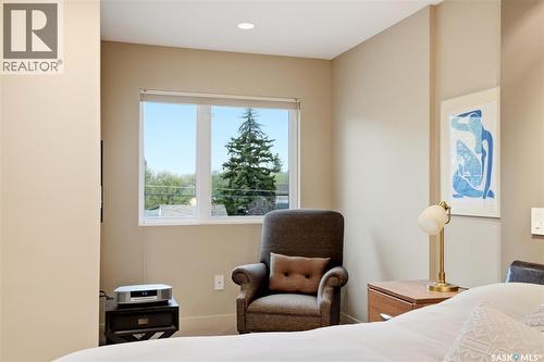 1212 Broadway Avenue E, Saskatoon, SK - Indoor Photo Showing Bedroom