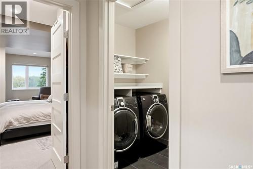 1212 Broadway Avenue E, Saskatoon, SK - Indoor Photo Showing Laundry Room