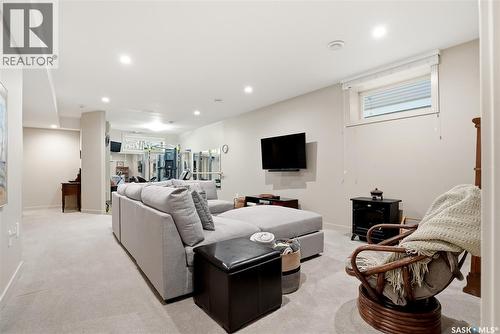 1212 Broadway Avenue E, Saskatoon, SK - Indoor