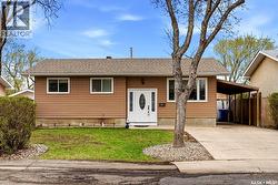 14 Diamond STREET  Regina, SK S4N 5K2