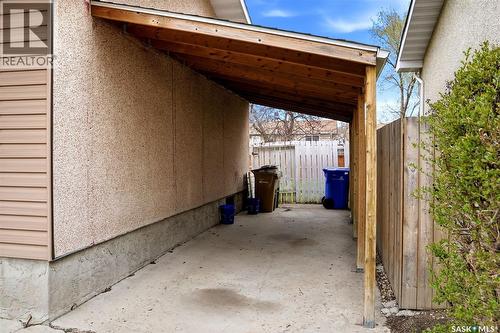 14 Diamond Street, Regina, SK - Outdoor With Exterior