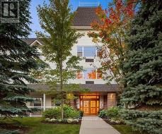 323 - 450 YONGE STREET Barrie (Painswick North), ON L4N 4E2