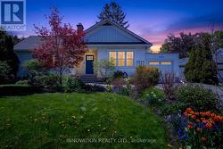 2382 ALTA VISTA DRIVE  Ottawa, ON K1H 7N1