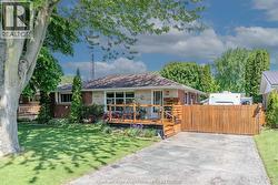 63 Warwick DRIVE Wallaceburg, ON N8A 3N4