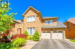 42 GRAND OAK DRIVE Richmond Hill, ON L4E 3Z9