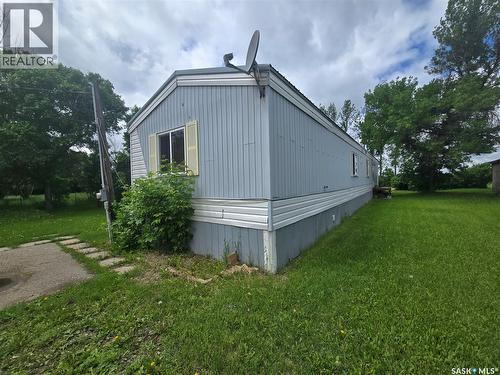 212 Railway Avenue N, Lampman, SK 