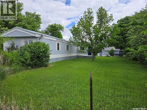 212 Railway Avenue N, Lampman, SK 