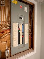 200 amp electrical service breaker panel. - 