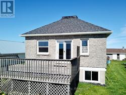 Vinyl windows and aluminum soffit, fascia & eaves. - 