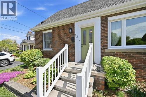 93 Sunning Hill Avenue, Hamilton, ON - Outdoor