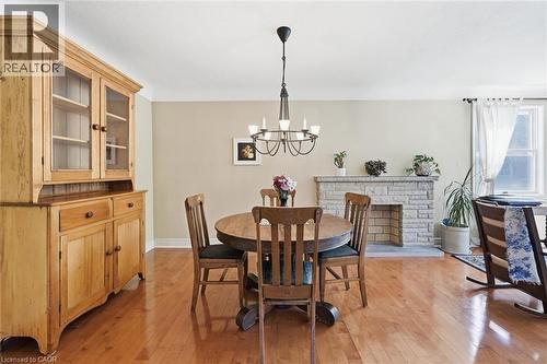 93 Sunning Hill Avenue, Hamilton, ON - Indoor Photo Showing Dining Room