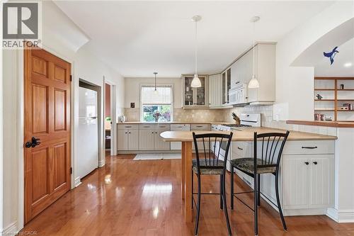 93 Sunning Hill Avenue, Hamilton, ON - Indoor Photo Showing Kitchen