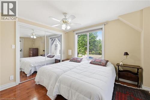 93 Sunning Hill Avenue, Hamilton, ON - Indoor Photo Showing Bedroom