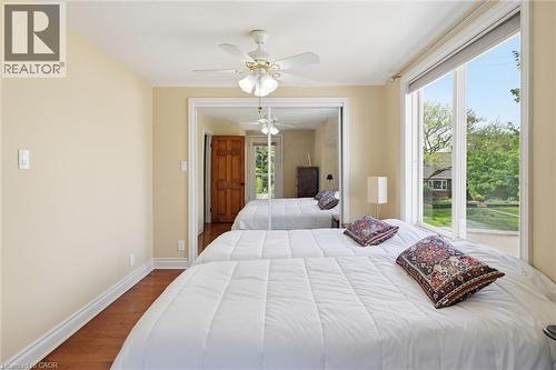 93 Sunning Hill Avenue, Hamilton, ON - Indoor Photo Showing Bedroom