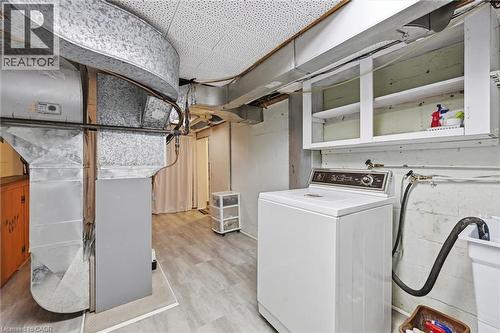 93 Sunning Hill Avenue, Hamilton, ON - Indoor Photo Showing Laundry Room
