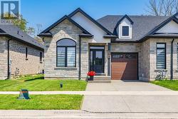 504 ROYAL RIDGE COURT Fort Erie (Ridgeway), ON N9V 3W4