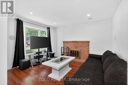 6166 Kindree Circle, Mississauga, ON - Indoor With Fireplace