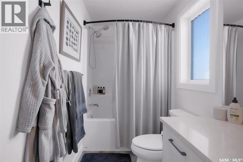 9 651 Dubois Crescent, Saskatoon, SK - Indoor Photo Showing Bathroom