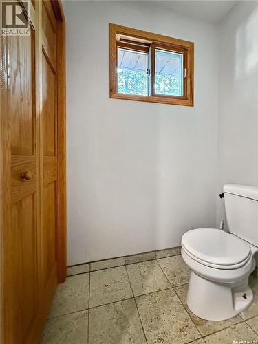 12 5Th Avenue, Candle Lake, SK - Indoor Photo Showing Bathroom