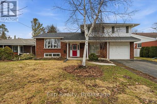 15 THORNCLIFFE DRIVE  Belleville (Belleville Ward), ON K8P 4L3