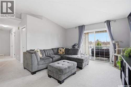 203C 425 Keevil Crescent, Saskatoon, SK - Indoor Photo Showing Living Room