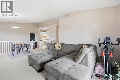 203C 425 Keevil Crescent, Saskatoon, SK - Indoor Photo Showing Living Room