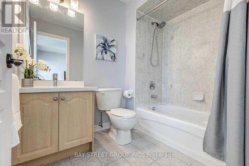 Upper - 134 Ascalon Drive, Vaughan, ON - Indoor Photo Showing Bathroom