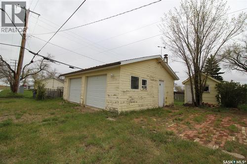 403 4Th Street W, Shaunavon, SK - Outdoor