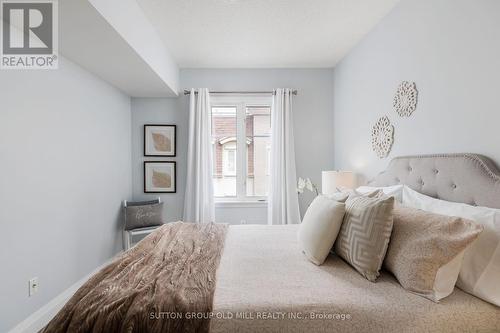 809 - 46 Western Battery Road, Toronto, ON - Indoor Photo Showing Bedroom