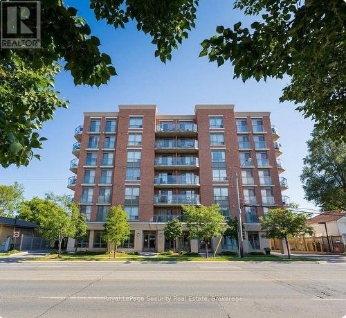 310 - 801 SHEPPARD AVENUE  Toronto, ON M3H 0A8
