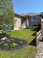 401 BIANCO CRESCENT Peterborough, ON K9K 0A3