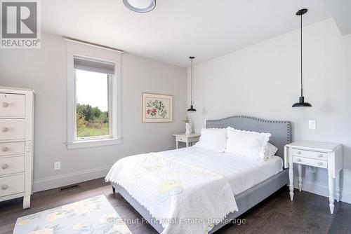 758510 2Nd Line E, Mulmur, ON - Indoor Photo Showing Bedroom
