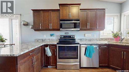 5053 Watson Way, Regina, SK - Indoor Photo Showing Kitchen With Upgraded Kitchen