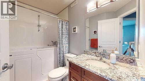 5053 Watson Way, Regina, SK - Indoor Photo Showing Bathroom