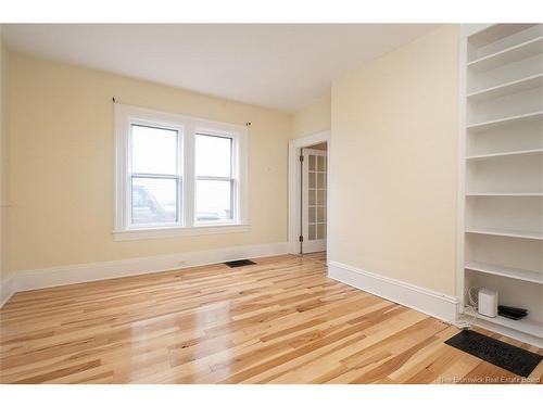 332 Saunders St, Fredericton, NB 