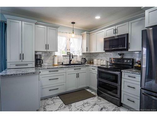 10 Daulphin Dr, Fredericton, NB 
