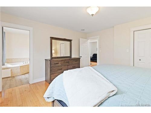 28 Brandon Crt, Fredericton, NB 