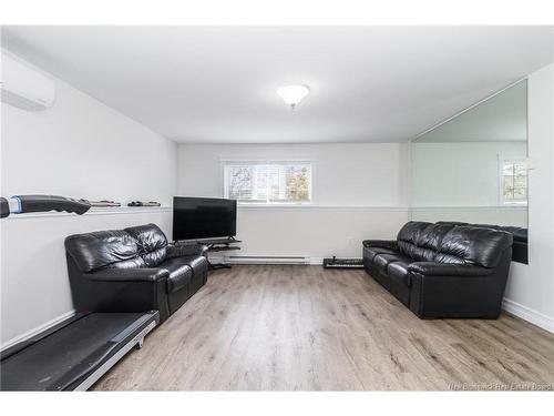 28 Brandon Crt, Fredericton, NB 