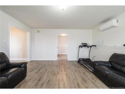 28 Brandon Crt, Fredericton, NB 