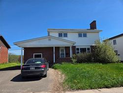 19 Anne ST Moncton, NB E1C 4J4