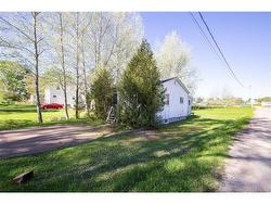 27 Richardson ST Sackville, NB E4L 4H7