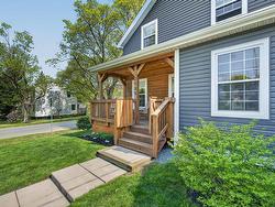 2989 Connaught Avenue  Halifax, NS B3L 3A5