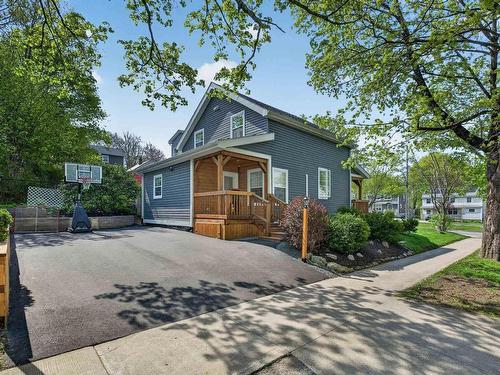 2989 Connaught Avenue, Halifax, NS 