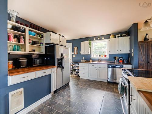 887 Sandy Point Road, Sandy Point, NS 