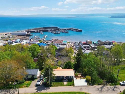 152 Second Avenue  Digby, NS B0V 1A0