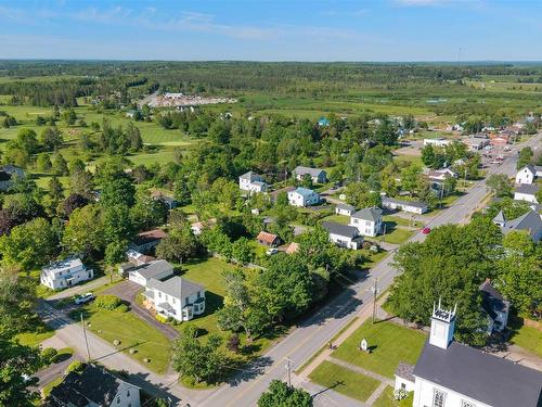 6 Hamilton Avenue, Brookfield, NS 