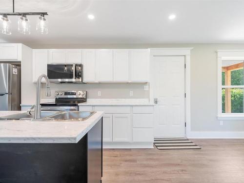 6 Hamilton Avenue, Brookfield, NS 