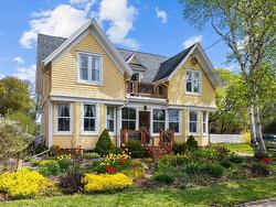 215 Fitzroy Street  Summerside, PE C1N 1H6
